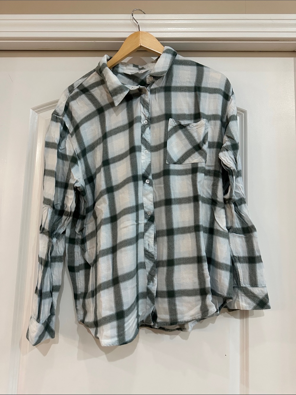 Market & Spruce Green and White Plaid Button-Up Shirt